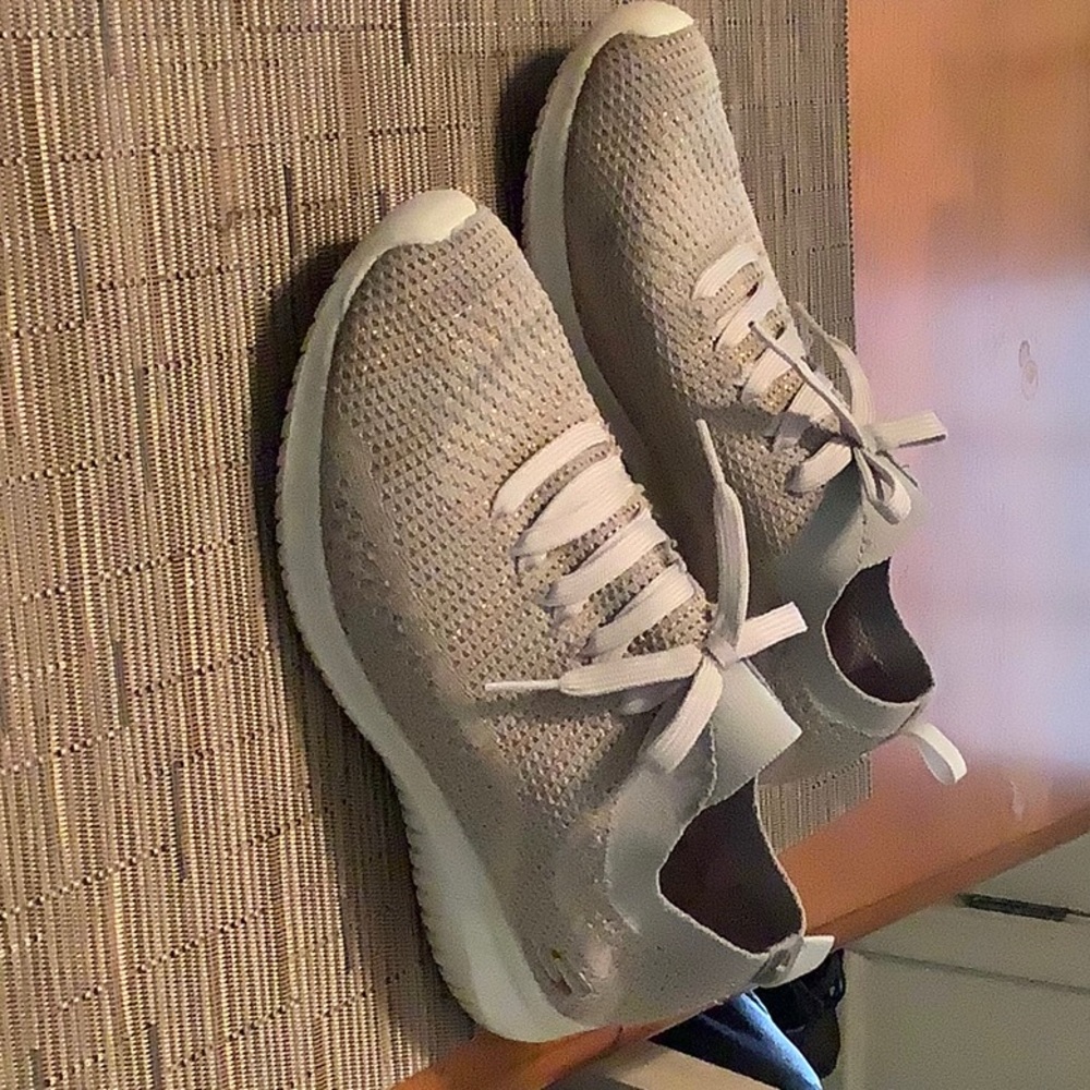 Skechers slip on shoes